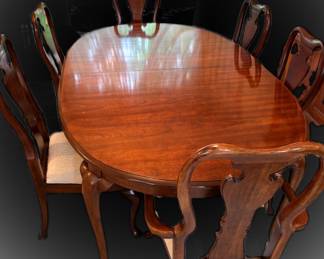 Queen Anne Style Cherry Wood Dining Set