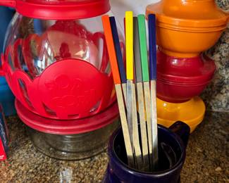 Ecolution Red Microwave Popcorn Popper, Tupperware Seal N Serve Food Storage Containers