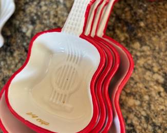 Guitar Shaped Red/White Nesting Ceramic Measuring Cups