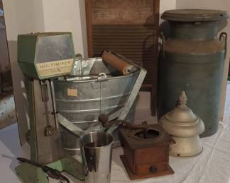 Rusty Dusty Farmhouse Collectibles