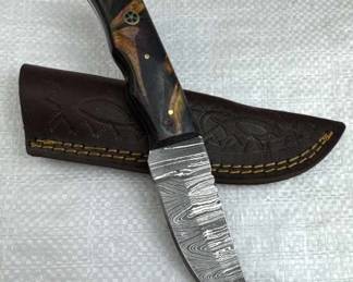 Damascus Steel Fixed Blade Knife w/ Sheath