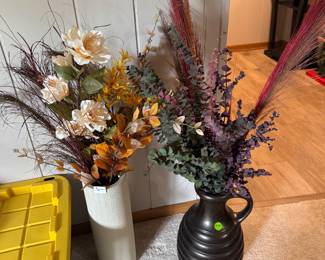 Vases with flowers 