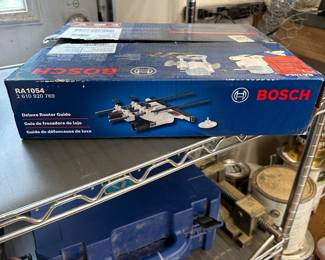 T115 - $15. Bosch RA1054 Deluxe Router Guide. 