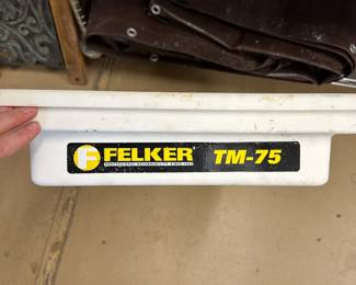T113 - $75. Felker Wet Tile Saw. Model TM-75. 