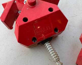 T127 - $20 Each. Bessey 90* Angle Clamps. 