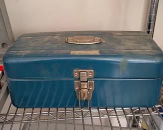 T11- $15. Union Metal Toolbox. 
