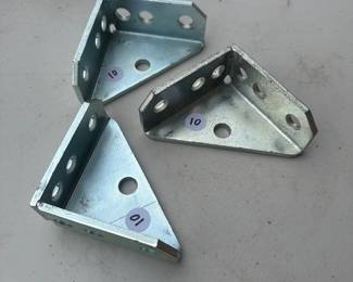 T85 - $10 Each. 3 Available. 90 degree Corner Connectors. 