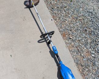 T83 - $75. Kobalt 80 V Weed Eater. Includes 1 battery & charger. 