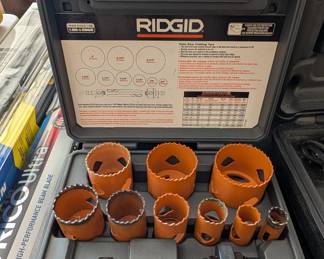 T41- $40. Ridgid Hole Saw Set. Model 7040. 