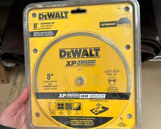 T113 - $75. Felker Wet Tile Saw. Model TM-75. 