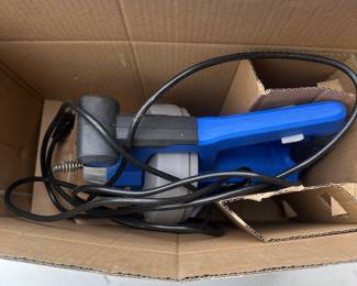 T81 - $60. Kobalt 4891703. Music Wire Corded 25' Auto-Feed Drain Auger. 