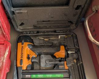 T52 - $60. Bostitch Model SX1838. 18ga. Finish Stapler. 