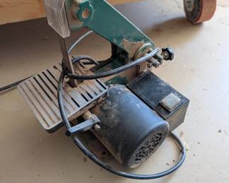 T14 - $25. Central Machinery 1" x 30" Belt Sander. 