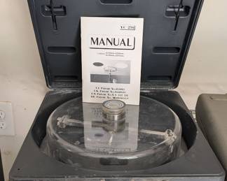 T12 - $10. Duratool Round Hole Cutter with Adustable Radius Blades. Model YC-256.