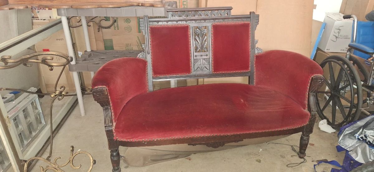 Eastlake Settee