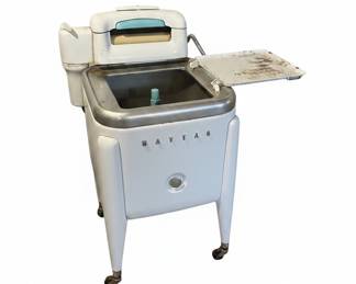 Vintage Maytag E2L Gyratator Washing Machine