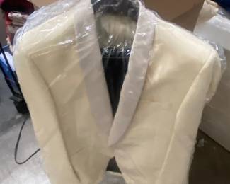 Men's dinner coat, late 1980s