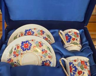 Goral Porselen Coffee Cup and Saucer Set