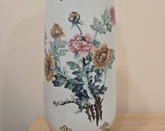 Vintage Famille Rose Porcelain Vase