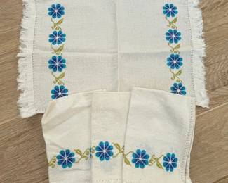 Vintage Blue Floral Cross-Stitch Linen Hand Towels