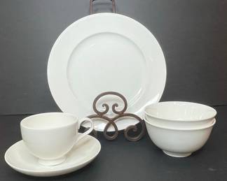 Porcelain Dinnerware 