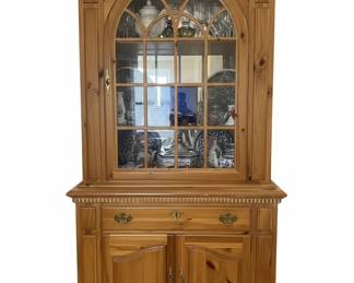 Virginia House Pine Hutch