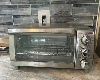 BLACK+DECKER 4-Slice Stainless Steel Toaster Oven