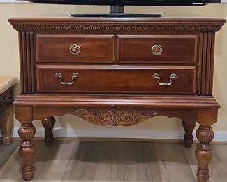Georgian Court Solid Cherry Traditional Style Side Table