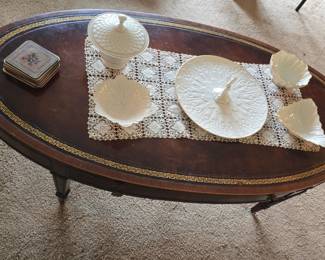 oval coffee table 