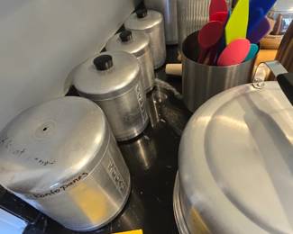 Graduated canister set.