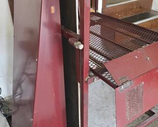 Portable wheelchair house lift. Working.