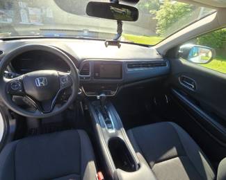 2020 Honda HR-V EX Sport Utility 4D with 35k miles Very nice, clean, one owner !!!