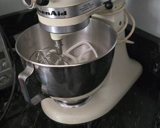 kitchen aid mixer 
