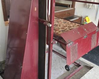 Portable wheelchair house lift. Working.
