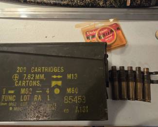 Ammo can an empty cartridges?