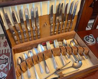 Silverplate set