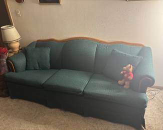 green sofa 