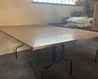 lightweight oversized folding table great for flea market or parties