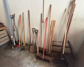 yard tools 