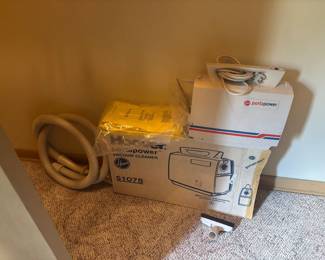 Hoover small vac