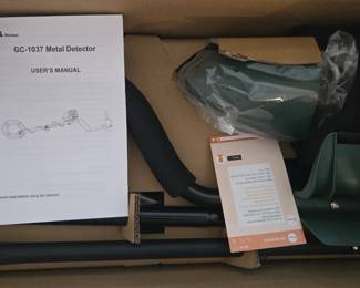 Brand new metal detector 