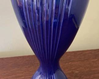 AKC076 - Vintage Red Wing U.S.A. Pottery Cobalt Blue Ceramic Fluted Fan Shape Design Vase