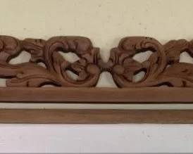AKC086 - Vintage Ornate Hand-Carved Indonesian Wooden Tapestry Hanger