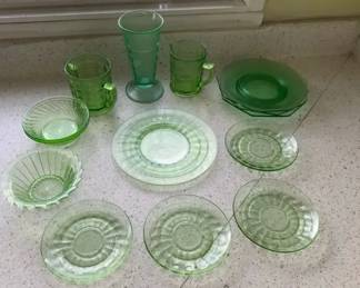 AKC042 - Huge Lot of Vintage Green Depression Uranium? Glass Dishes, Bowls, Cups & More