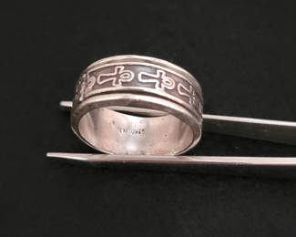 Lot 64: Vintage Sterling Silver Ankh Spinner Ring