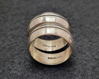 Lot 72: Vintage 2 Sterling Silver Rings Matching Pair