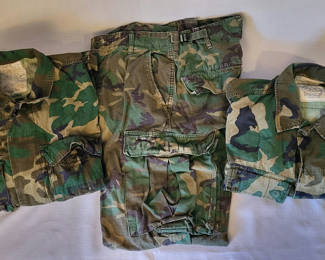 Lot 34: Vintage Military USMC Camo Fatigues