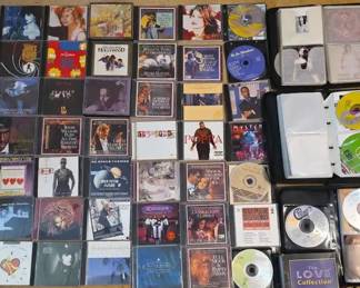 WWS008 - Assorted CDs