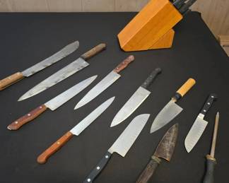 WWS039 - Collection of Knives 