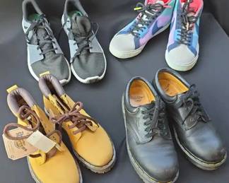 WWS058 - NIKE and More Shoes 